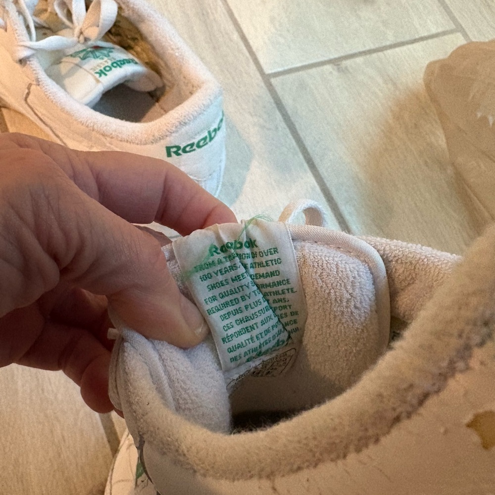 Reebok White Mens Sneakers, Sz 9.5 Used - Picture 10 of 11